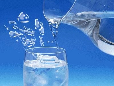 喝4种水等于慢性自杀！什么样的水不能喝